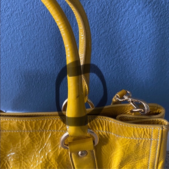 *SOLD* PRADA patent leather Naplak tote. - Picture 11 of 12